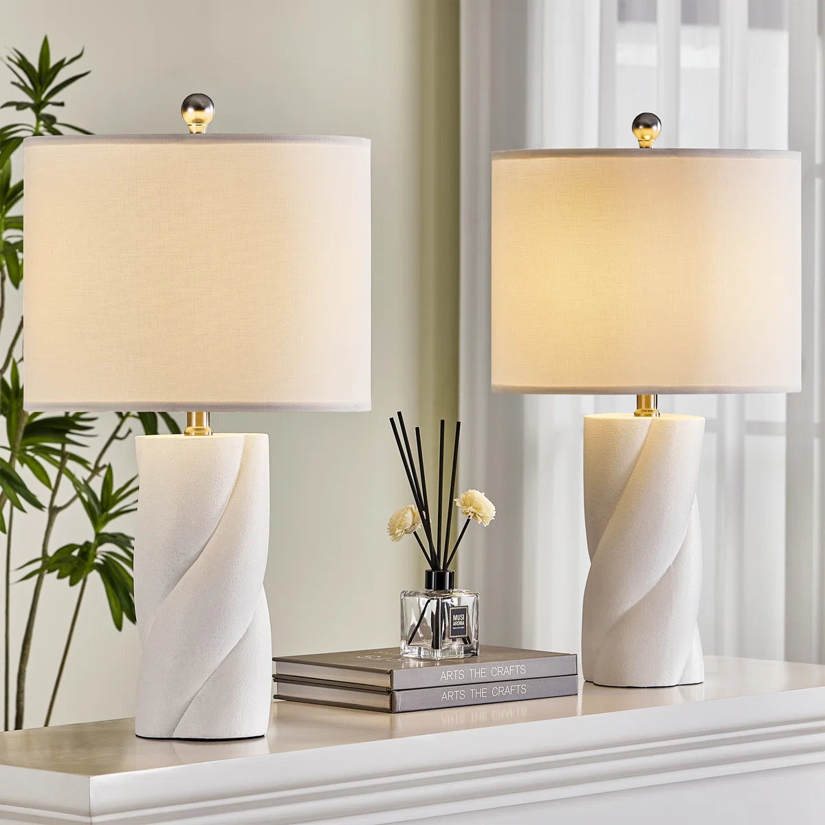 Lamp: White twirl lamp
