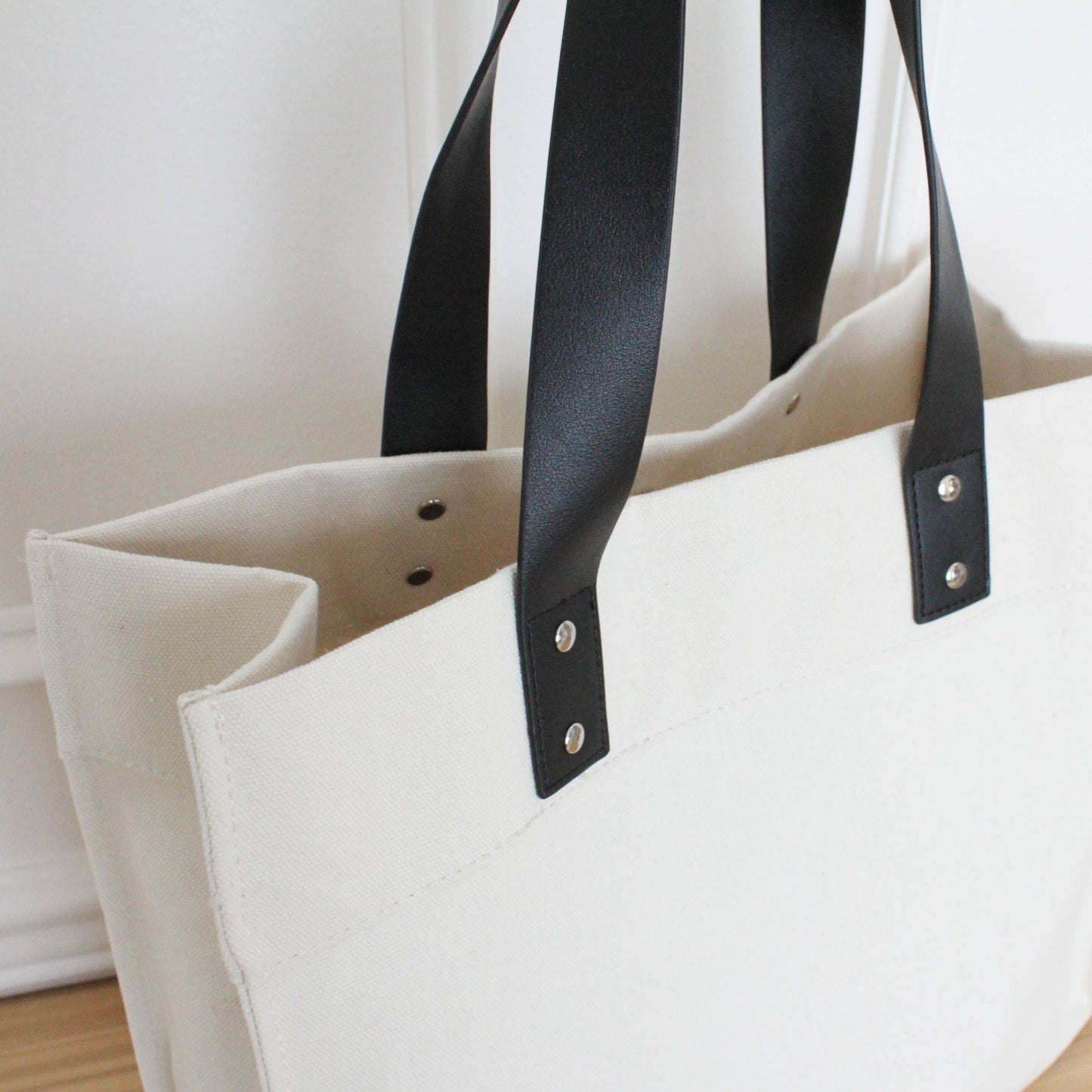 Oyhut Bay Market Tote - 13x15x5