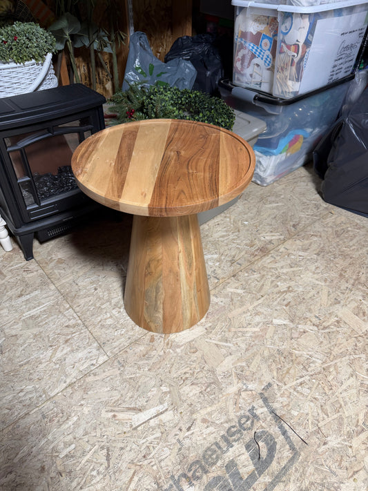 Furniture: Wood side table