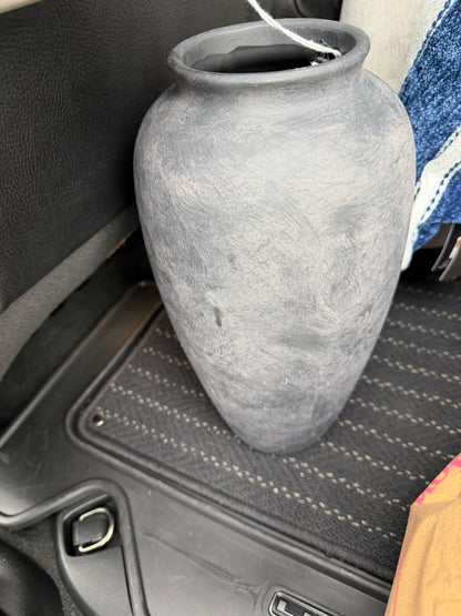 Decor: Blue / Gray vase wide top